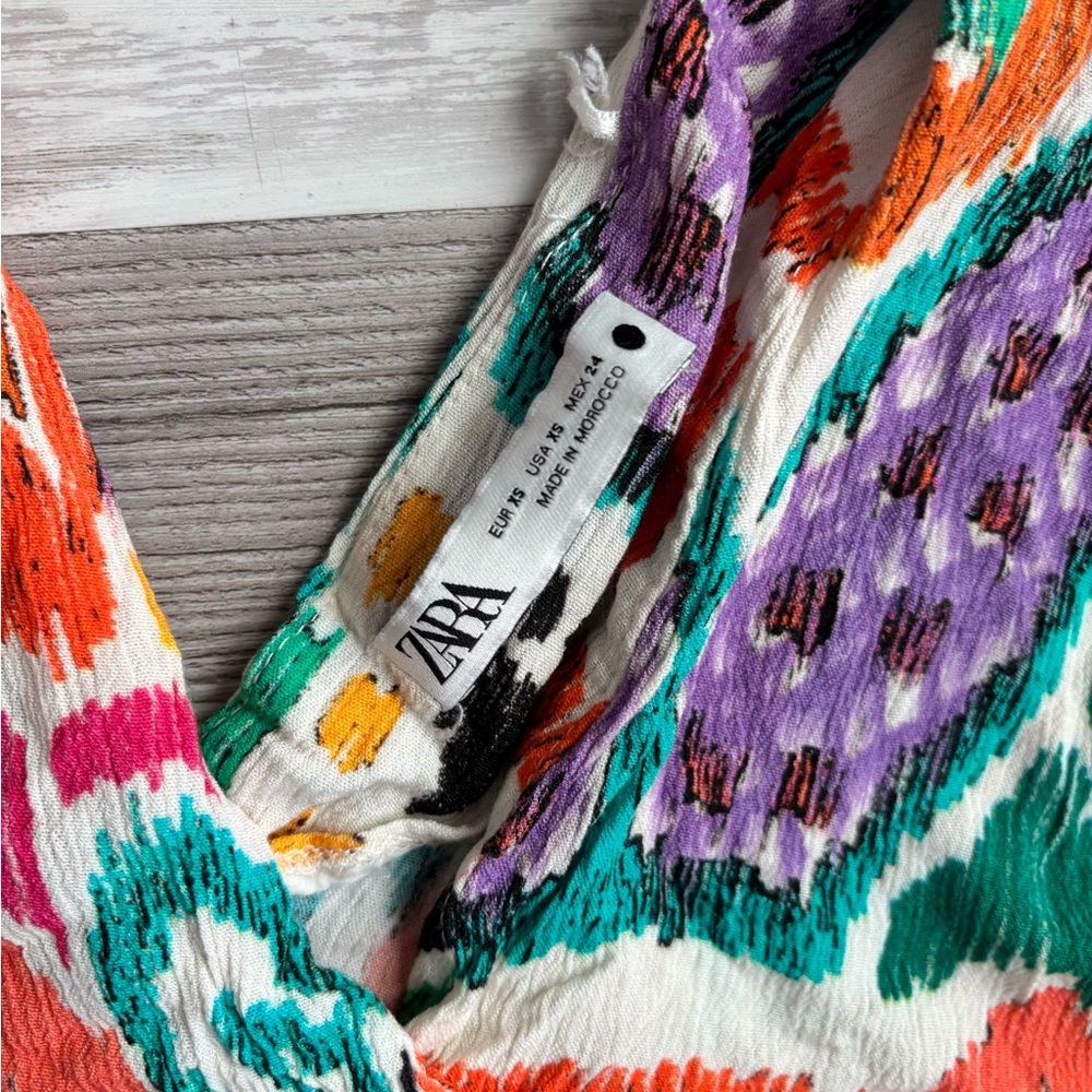 Zara Multicolor Patterned Top - Picture 2 of 5